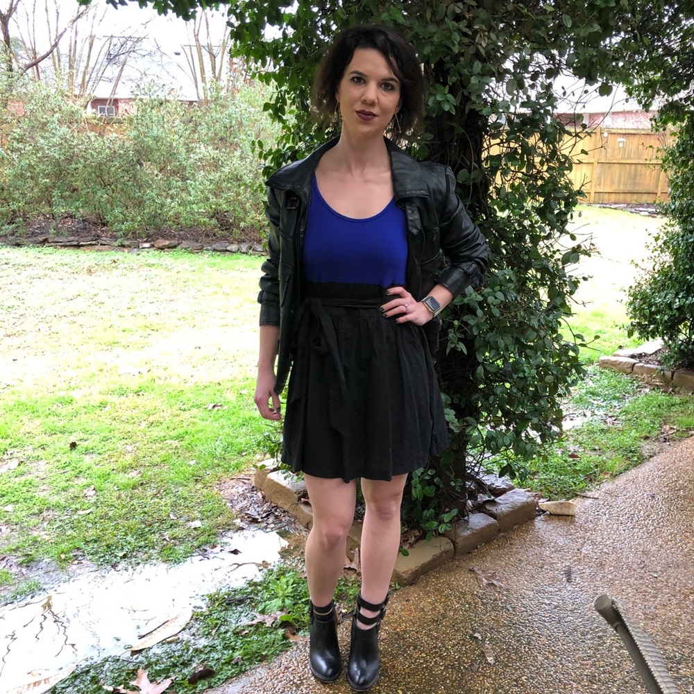 Color block dress with tie waist